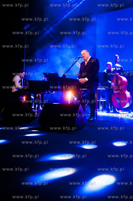 Gdansk. Teatr Wybrzeze. Uroczystosc wreczenia nagrod...