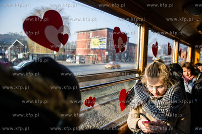 Gdansk. Walentynkowy tramwaj Konstal N z 1952 roku....