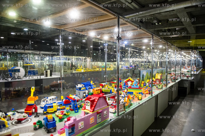 Gdansk. PGE Arena. Najwieksza w Polsce wystawa  budowli
z...