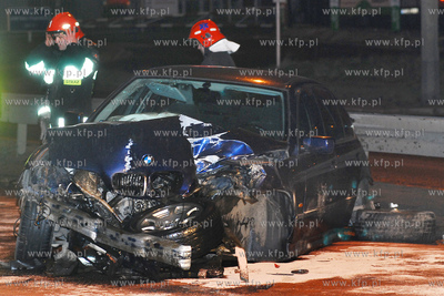 Dogroznego wypadku drogowego doszlo w niedziele wieczorem...