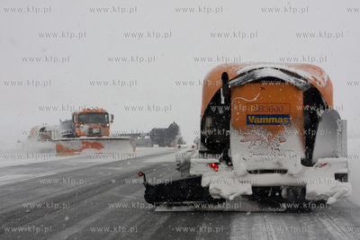 Gdansk, Rebiechowo. Nz Akcja Zima. Odsiezanie drogi...