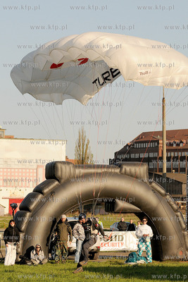 Mlode Miasto w Gdansku. Zawody Diverse Crane Boogie...