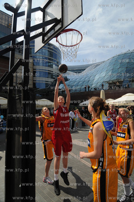 Gdynia reklamuje sie w Warszawie. Festyn w C.H. Zlote...