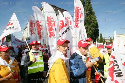 Szczecin. Kilka tysiecy zwiazkowcow z calej Polski...