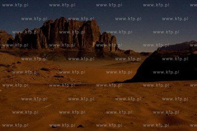 Wadi Rum Jordania NZ Pustynia Wadi Rum. 04.11.2009...