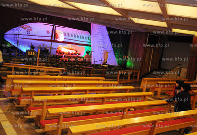 Grob Panski w kosciele Najswietszej Marii Panny Wspomozenia...