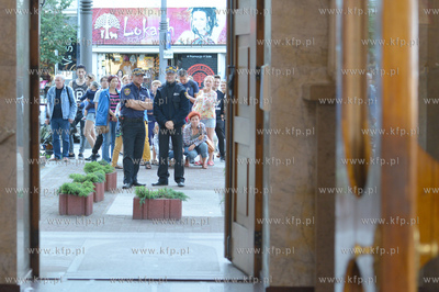 Zdjecia do nowego serialu "Az po sufit" z udzia?em...