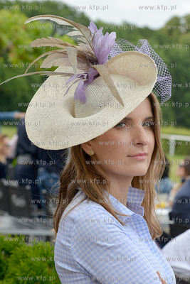 Konkurs Modowy na najlepszy kapelusz rozganizowany...