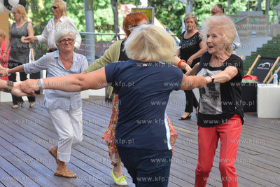 Sopot. Międzypokoleniowa potańcówka w Operze Leśnej....
