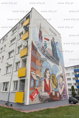 Starogard Gdański,Mural na osiedlu Kopernika nr 3710.11.2019Fot....