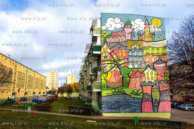Mural według projektu Agnieszki Cieśli na elewacji...