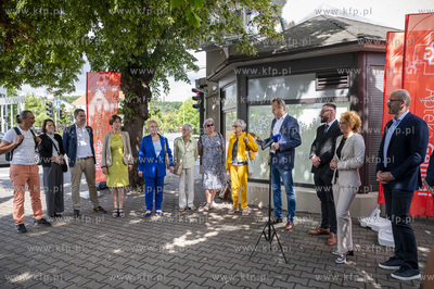 Sopot. Otwarcie pierwszej od lat całodobowej apteki,...