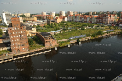 Gdansk, widok z wiezy Muzeum Archeologicznego na Motlawe,...