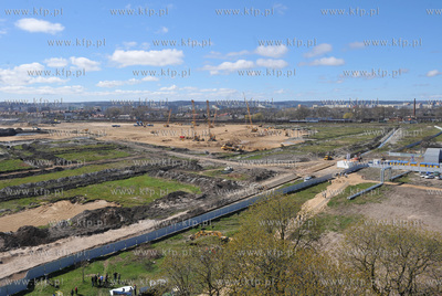Budowa stadionu w Gdansku Letnicy. Mieszkancy Gdanska...
