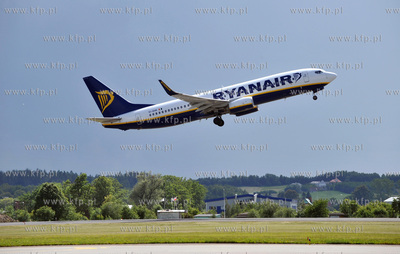 Samoloty na lotbnisku im. Lecha Walesy w Gdansku Rebiechowie....