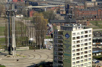 Gdansk. Widok z wiezowca zieleniak na plac Solidarnosci,...