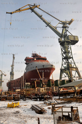 Stocznia Gdansk. Budowa statku typu PSV Ocean Art do...