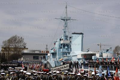 Gdynia.  Uroczystosci zalobne dowodcy Marynarki Wojennej...