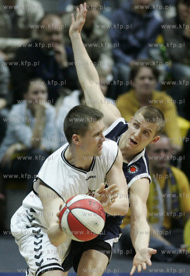 Gdynia. Polska Liga Koszykowki. Drugi mecz cwiercfinalowy...