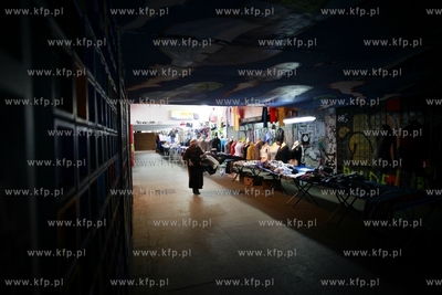 Dworzec kolejowy Gdansk Wrzeszcz. Przejscie na perony.
28.12.2011
fot....