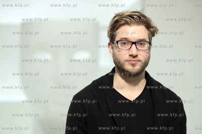 Sopot. Teatr Wybrzeze. Proba medialna sztuki Zycie...