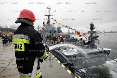 Port Wojenny w Gdyni Oksywiu. Dni Otwarte Koszar -...