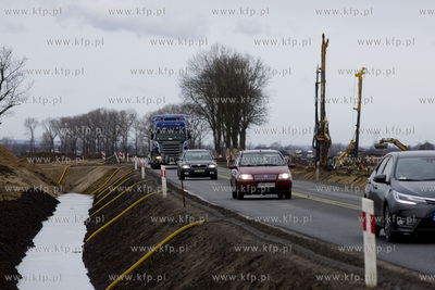 Przebudowa drogi krajowej s7 na odcinku Gdańsk - Kiezmark.
24.02.2017
fot....