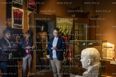 Oprowadzanie dziennikarzy po wystawie stałej MIIWŚ.
08.07.2024
fot....