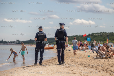 Plaża w Gdańsku Jelitkowie. Zakaz kąpieli po pożarze...