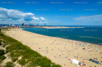 Wakacje w Gdańsku. Plaża na Stogach. 03.08.2024 fot....
