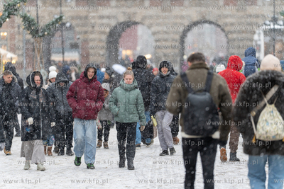 Zima w Gdańsku. Turyści na Długim Targu. 30.12.2025...