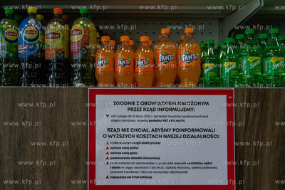 Gdańsk. Sklep spożywczy "Dobry Sklep" przy ulicy...