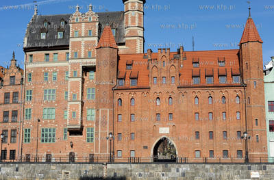 Gdansk, Dlugie Pobrzeze. Gotycka Brama Mariacka II...