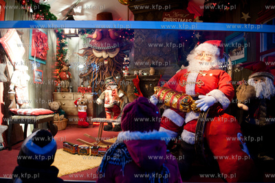 Gdansk. Targ Weglowy. Szesnasty Jarmark Bozonarodzeniowy...