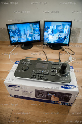 Gdansk. Konferencja prasowa i przeciecie wstegi przez...