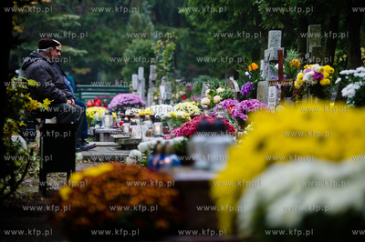 Gdansk. Cmentarz Lostowicki. Dzien Wszystkich Swietych....