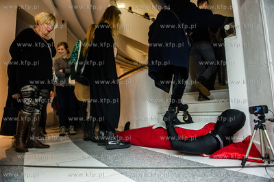 Sopot. Państwowa Galeria Sztuki. V Dwubiegunowe Międzynarodowe...