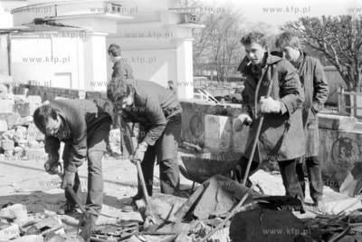 Czy społeczny uczniów pomaturalnego studium zawodowego...