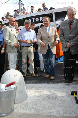 Swieto ulicy Swietojanskiej w Gdyni. Wielka parada...