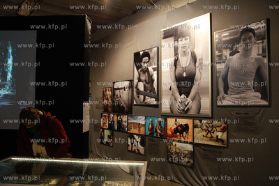 Gdansk - Instytut Sztuki Wyspa. Wernisaz wystawy "Ludzie,...