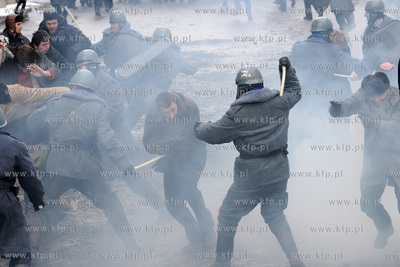Plan zdjeciowy filmu o masakrze robotnikow na Wybrzezu...