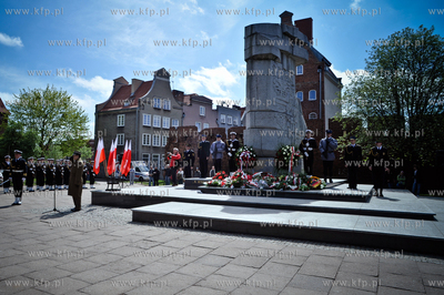 Uroczystosci 65 rocznica zakonczenia II wojny swiatowej...