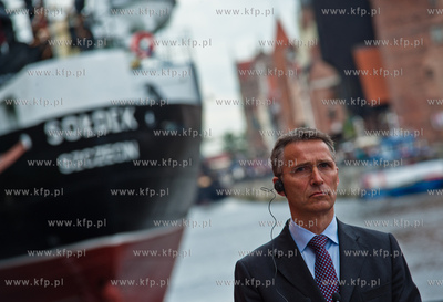 Gdansk, taras Polskiej Filharmonii Baltyckiej. Konferencja...