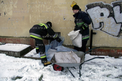 W zwiazku z zagrozeniem powodziowym na Zulawach Elblaskich...