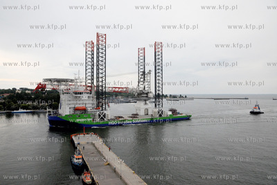 Zbudowany w Gdyni  przez Stocznie CRIST Innovation...