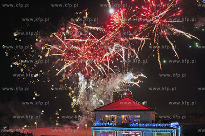 Sopot. Powitanie Nowego Roku na molo i Placu Przyjaciol...