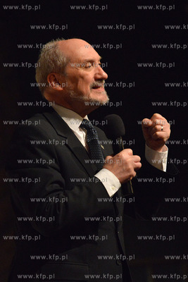 Spotkanie z Antonim Macierewiczem - poslem, wiceprezesem...