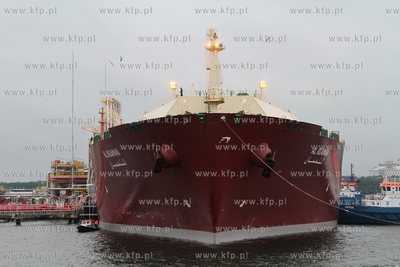 Metanowiec Al Nuaman z katarskim LNG wplynal do Gazoportu...