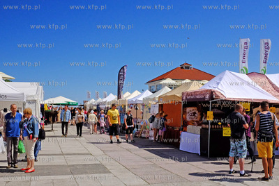 Sopot. Skwer Kuracyjny. Cepeliada. 19.07.2016 fot....