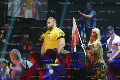 Hala Sportowo - Widowiskowa w Rumi. 50. Gala Armwrestligu...